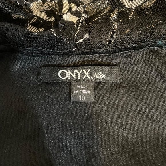 NWT Onyx Nite Black and White Stretch Lace Sleeveless Cocktail Dress Size 10 - Picture 6 of 9